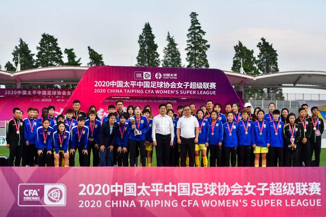 河南女子公厕产女后弃婴，留下悲惨现状